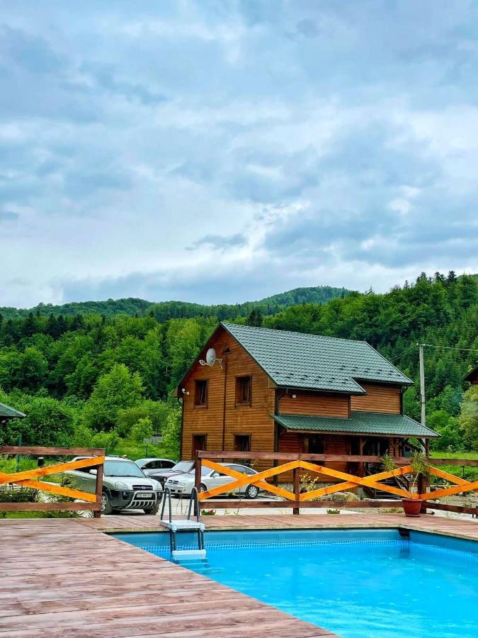 Villa Na Uzlissi Myhove Extérieur photo